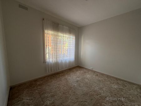 53 Whitelaw Street, Reservoir VIC 3073 - House For Rent | Domain - Photo 3