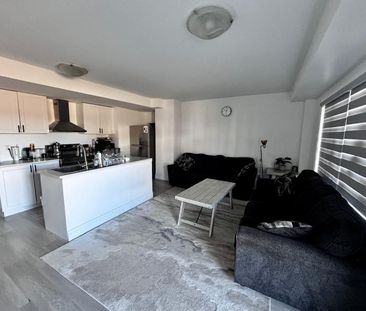 For Lease - 21 Blue Forest Crescent, Barrie, Ontario - Photo 1