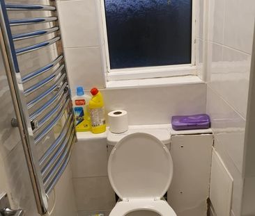 Room in a Shared Flat, Hickes House, NW6 - Photo 1