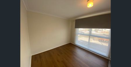 Modern 2-Bedroom Apartment in Cheltenham: Comfort, Convenience, and Style Await! - Photo 3