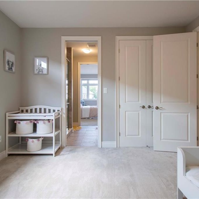 For Lease - 19 SECINARO Avenue, Hamilton, Ontario - Photo 1