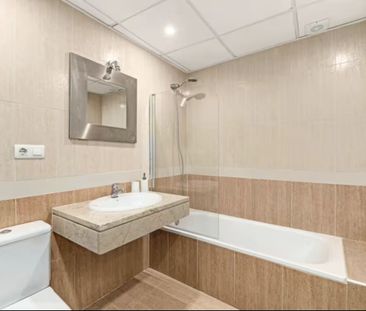 Middle Floor Apartment in Nueva Andalucía - Photo 2