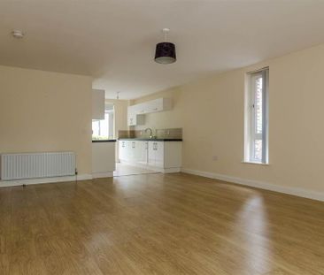 9 Woodbrook Green, Lisburn, BT28 2ZJ - Photo 6