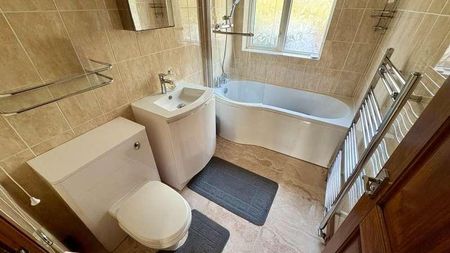 The Broadway, West Bromwich, B71 - Photo 4