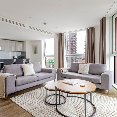 Wandsworth Road - Photo 1