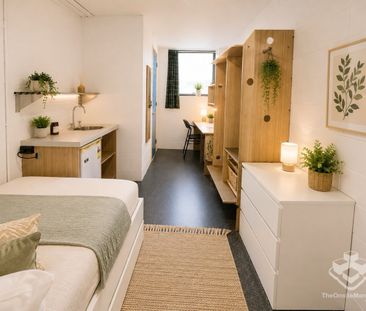 Furnished Bedroom with Private Bathroom - Photo 2