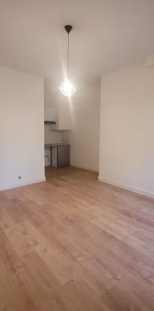 Location Appartement 2 pièces 37m² BORDEAUX 33000 - Photo 1