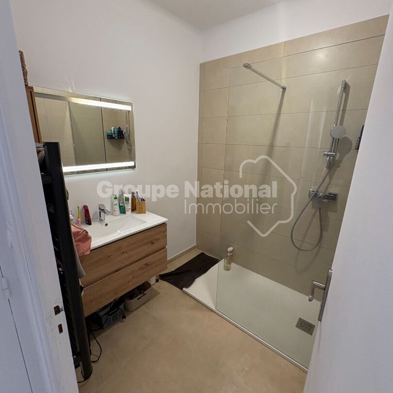 Pavillon T3 avec terrasse + 2 parkings, - Photo 1