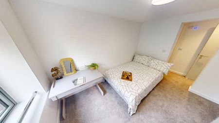 6 bedroom apartment to rent - Photo 4