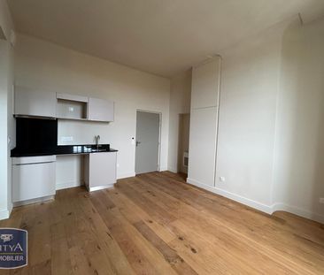 Location Appartement 2 pièces 34m² DOLE 39100 - Photo 2