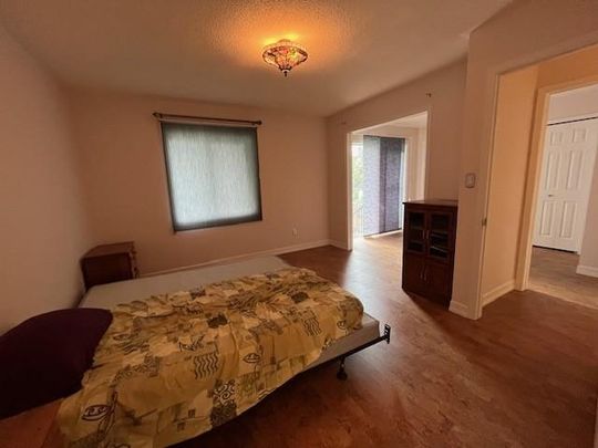 614 Arbour Crescent - 4 bed, 2 bath - HALF OFF 1ST MONTH - Photo 1