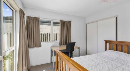 Townhouse on Whitmore - Photo 2