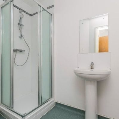 Guildhall Walk, Portsmouth - Photo 1