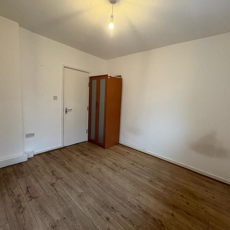 1 bedroom ground floor flat to rent - Photo 1