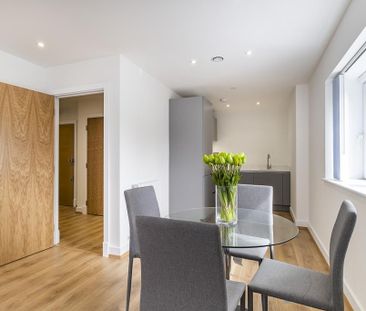 2 bedroom apartment to rent - Photo 2