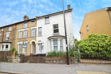 Studio to rent - Photo 5