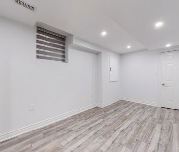 For Lease - 280 Miller Park Avenue, Bradford West Gwillimbury, Ontario - Photo 1