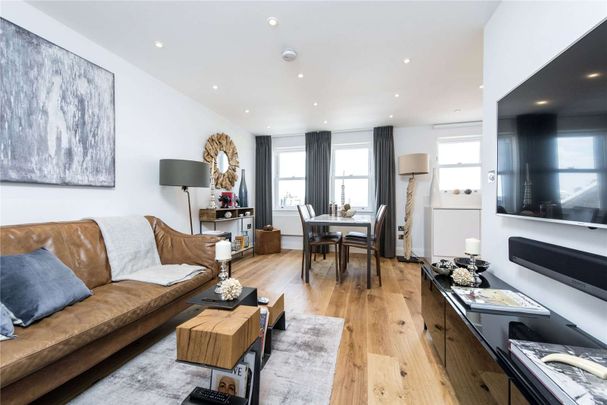 An outstanding one bedroom apartment in the heart of Wandsworth. - Photo 1