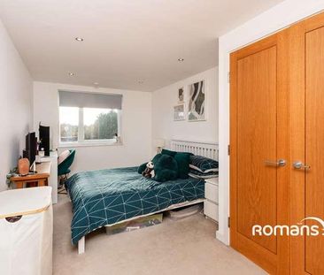 The Courtyard, Southwell Park Road, Camberley, GU15 - Photo 4