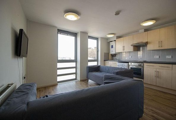 6 bedroom flat share to rent - Photo 1