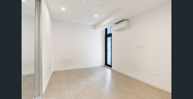 Stylish one-bedroom unit in the Heart of Blacktown - Photo 1