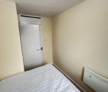 Room in a Shared House, Sandpiper Court, SE8 - Photo 2