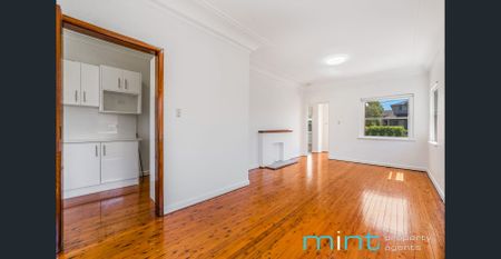 Family Home - Photo 3