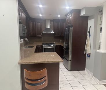 For Lease - 10 Pertosa Drive, Brampton, Ontario - Photo 5