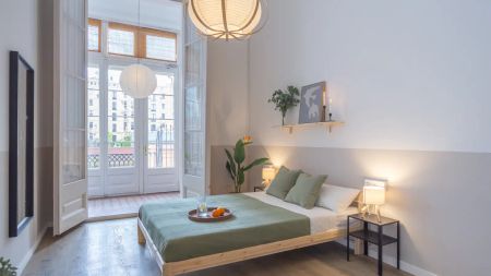 Room in a shared 8-bedroom apartment for rent in la Dreta de l'Eixample, perfect for professionals and students - Foto 5