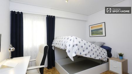 madrid, Community of Madrid 28007 - Photo 2