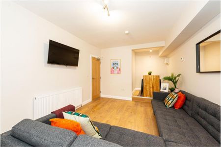 6 bedroom house to rent - Photo 3