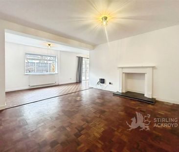 Applegarth Avenue, Guildford, Surrey, GU2 8LX - Photo 1