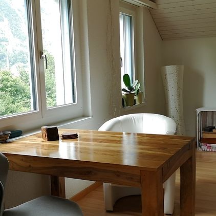 2½ Zimmer-Dachwohnung in Netstal (GL), möbliert, auf Zeit - Photo 1