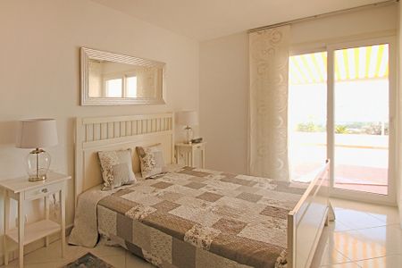 Elegant apartment with stunning sea views in Nova Santa Ponsa - Photo 5