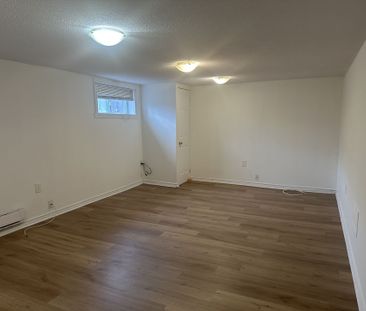 For Lease - 70 Bunnell Crescent, Toronto, Ontario - Photo 6