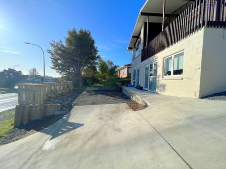 Aberdeen Apartment - Includes some Laundry Appliances - Photo 3