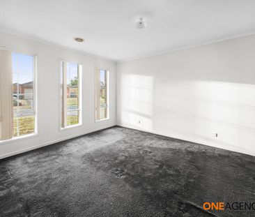 Three Bedroom Family Home in Rose Grange Estate in Tarneit - Photo 6
