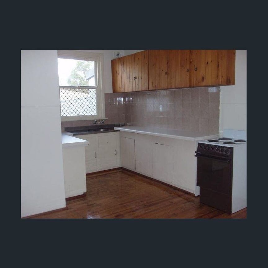 PLENTY OF ROOM FOR THE KIDS TO PLAY! - Photo 1