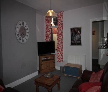 2 bedroom terraced house to rent - Photo 5