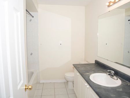 For Lease - 1054 Southport Drive, Oshawa, Ontario - Photo 2