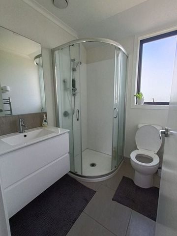 Great school zone, amazing views. - Photo 5