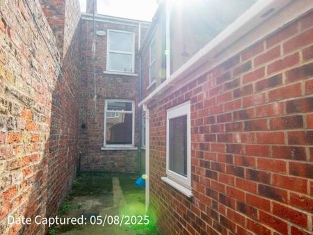 18, Nunthorpe Road - Photo 2