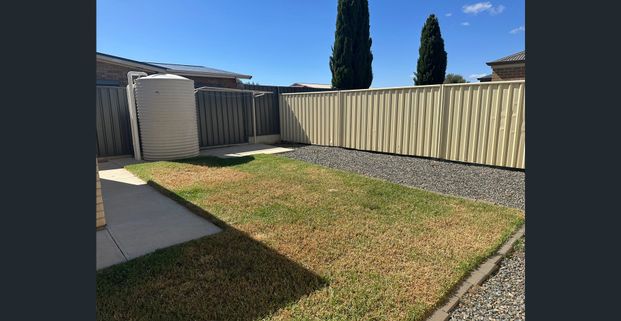 Modern 3-Bedroom Home in a Quiet, Convenient Location - Photo 1