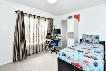 Spacious Family Living - Photo 5