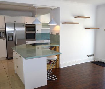 5 bedroom semi-detached house to rent - Photo 2