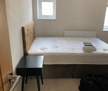 Church Road, Lawrence Hill, Bristol - Photo 2