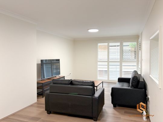 Burwood - Photo 1