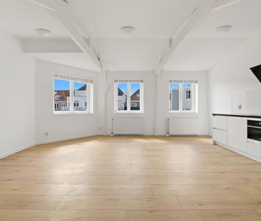 Appartement te huur: De Ruijterstraat 52-B3 2518 AT Den Haag - Photo 1