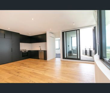 1302/1 Joseph Road, Footscray, Vic 3011 - Photo 2