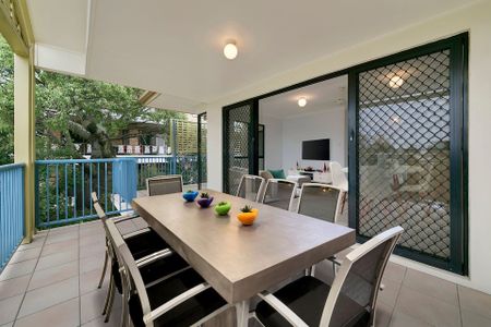 5/12 Longlands Street, East Brisbane. - Photo 2